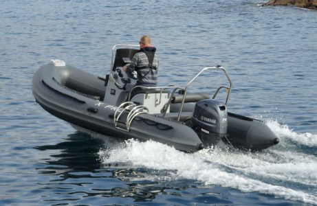 a small boat in a body of water